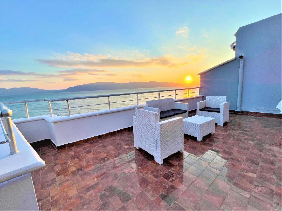 Sky & Sea Viewing Apartment Vlorë Exteriör bild